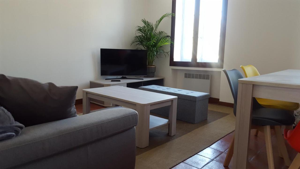 Appartement Au Coeur De Carcassonne Exteriör bild